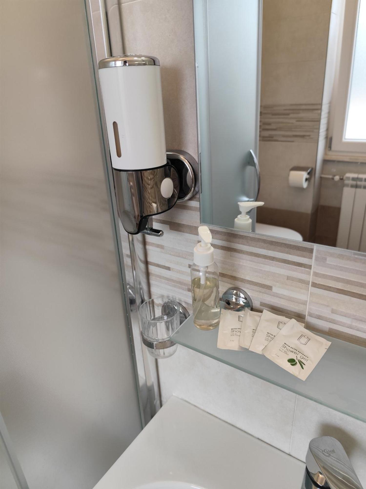 Belvedere Rooms Guest House Рим Екстериор снимка