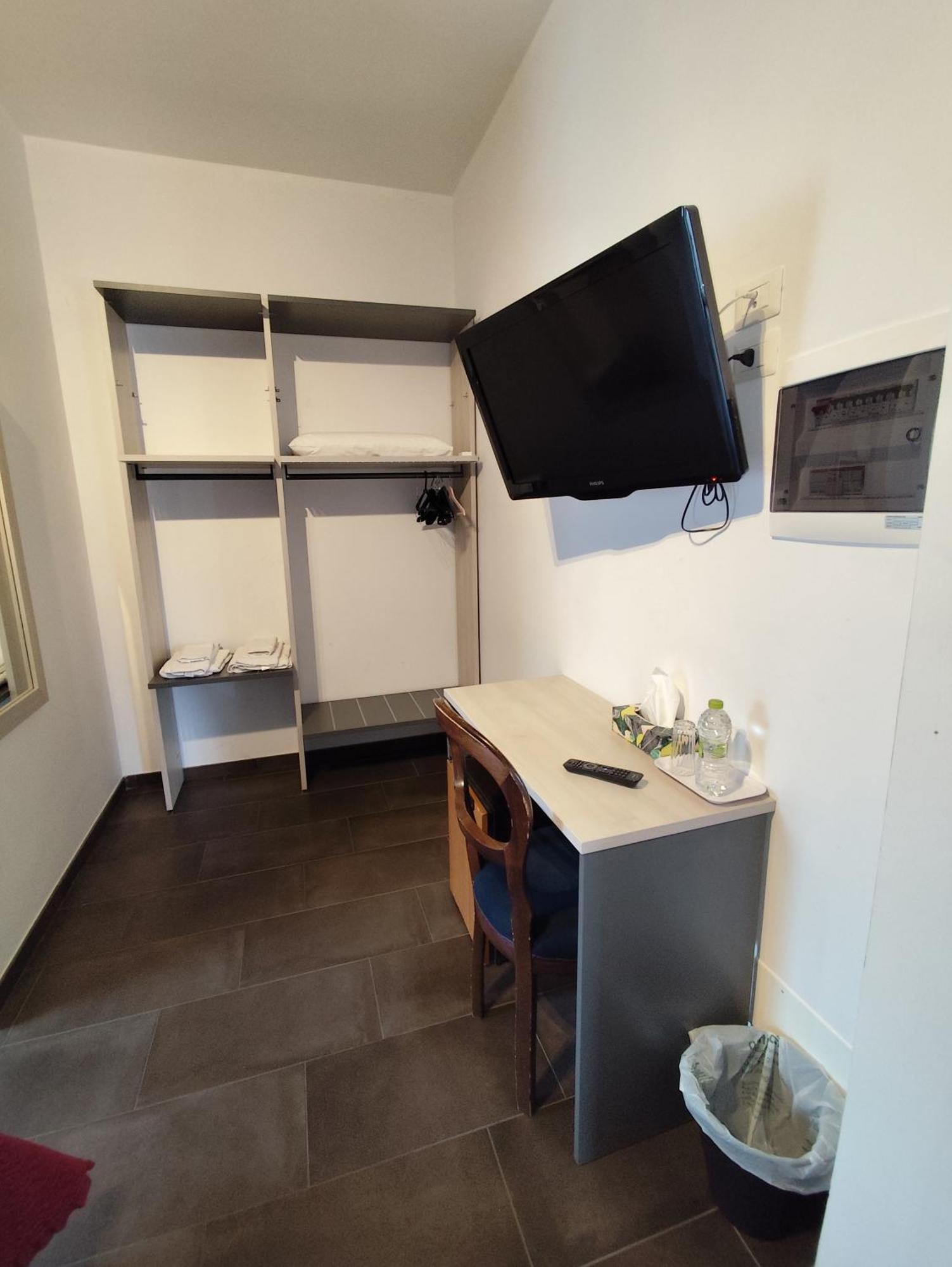 Belvedere Rooms Guest House Рим Екстериор снимка